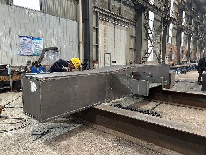 山西鋼結構公司，找山西盛大鋼構28年老廠專業承包資質